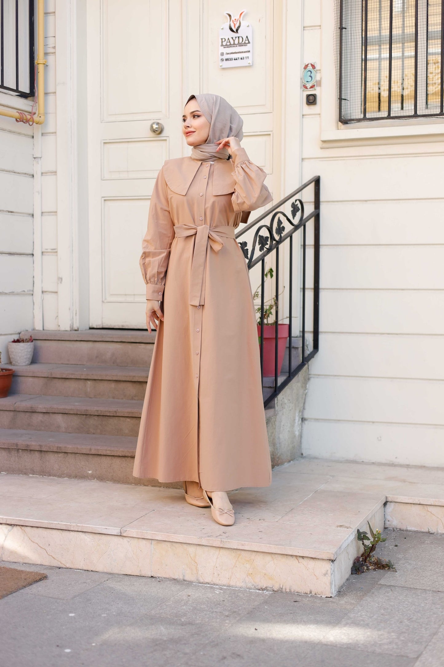 %100 Pamuk Oversize Yaka Kuşaklı Tesettür Düğmeli Elbise (5 Renk Seçeneği - 38/44 Beden)