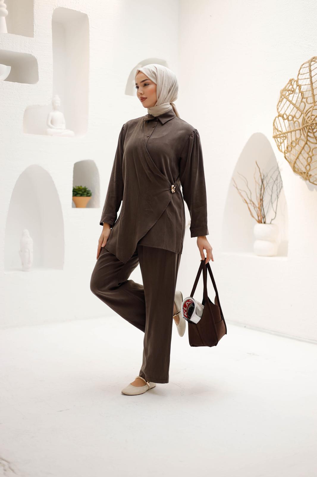 KRUVAZE İPEK KUPRA PANTOLONLU TAKIM