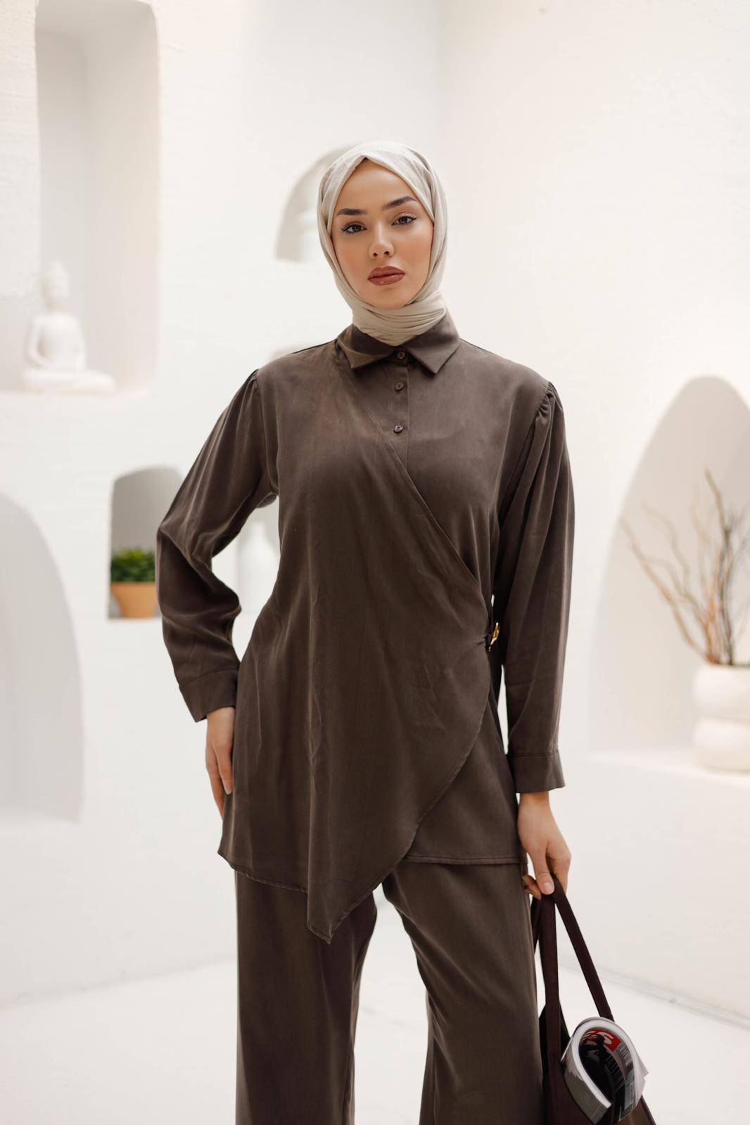 KRUVAZE İPEK KUPRA PANTOLONLU TAKIM