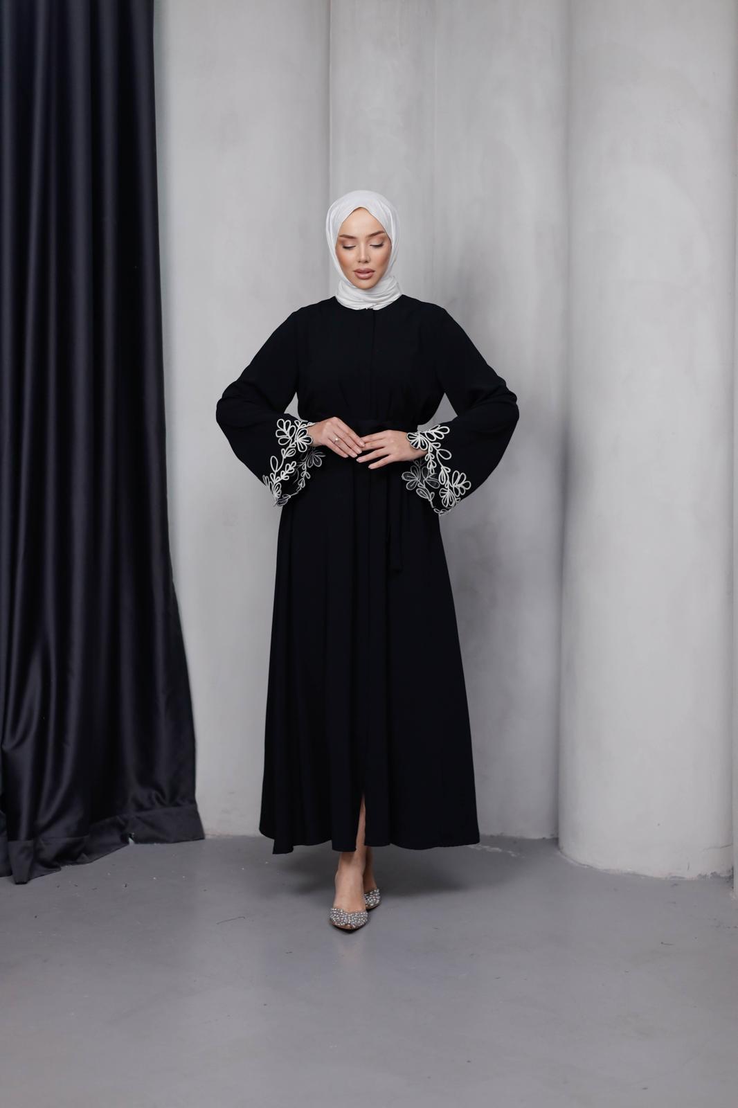 SÜZÜNE DETAYLI ŞIK FERACE