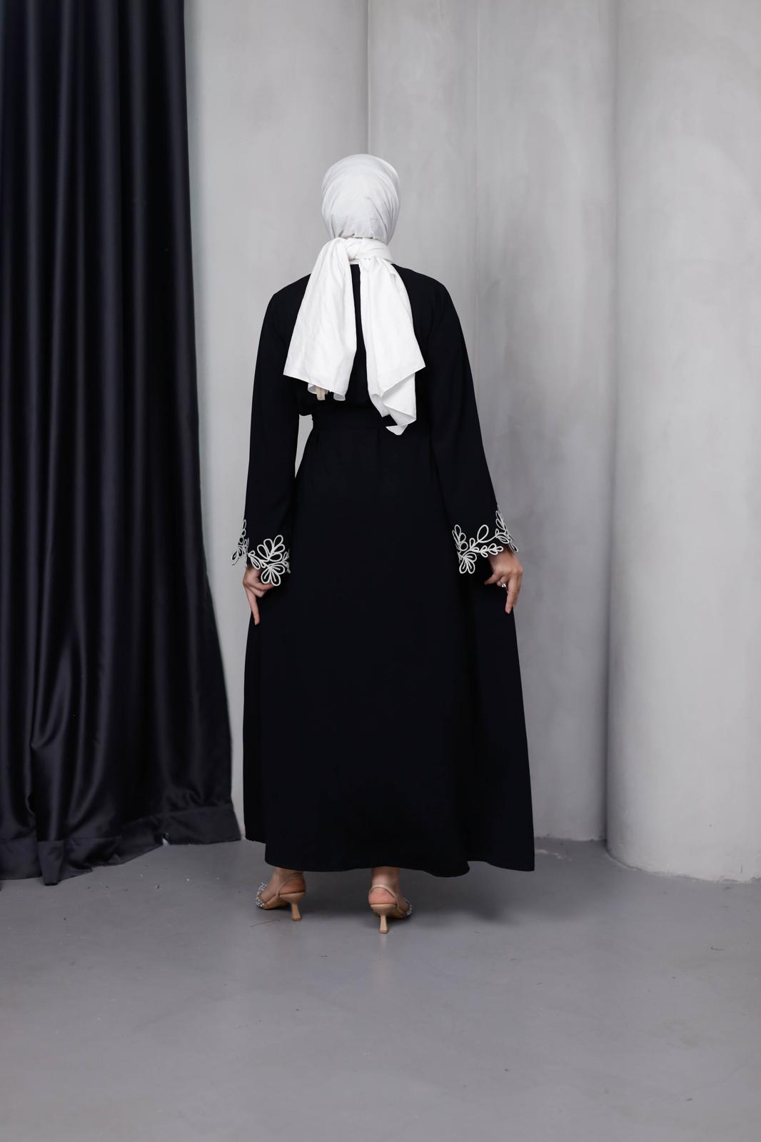 SÜZÜNE DETAYLI ŞIK FERACE