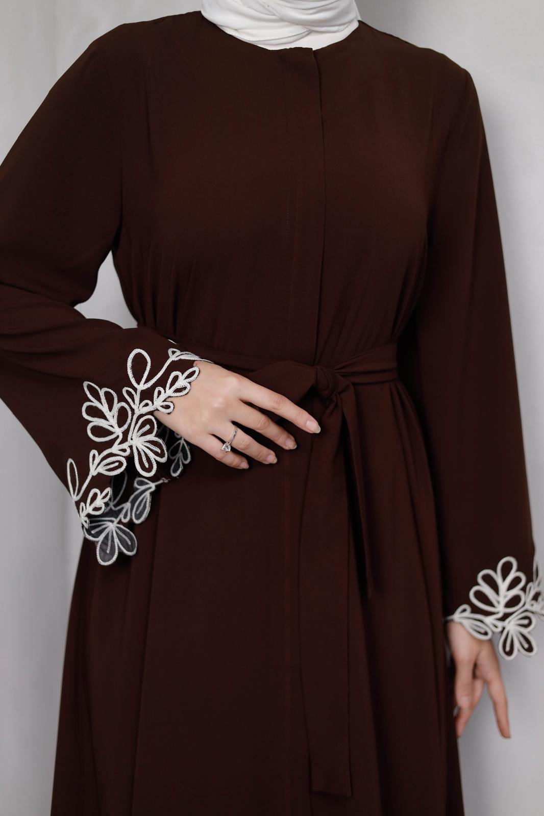 SÜZÜNE DETAYLI ŞIK FERACE