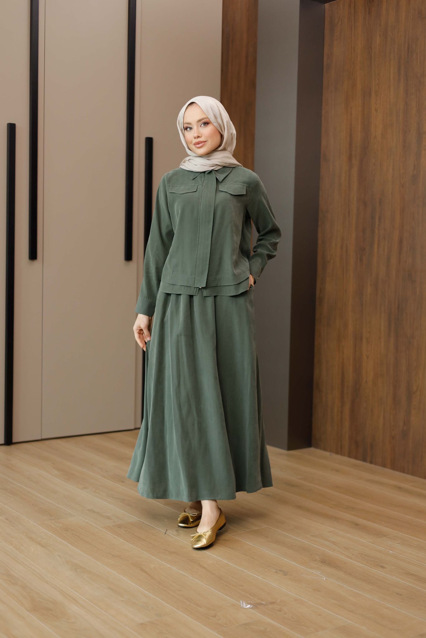 CEP KAPAKLI ETEKLİ TAKIM