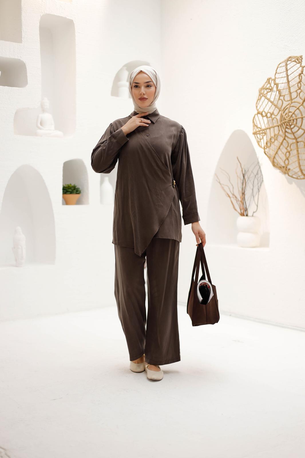 KRUVAZE İPEK KUPRA PANTOLONLU TAKIM