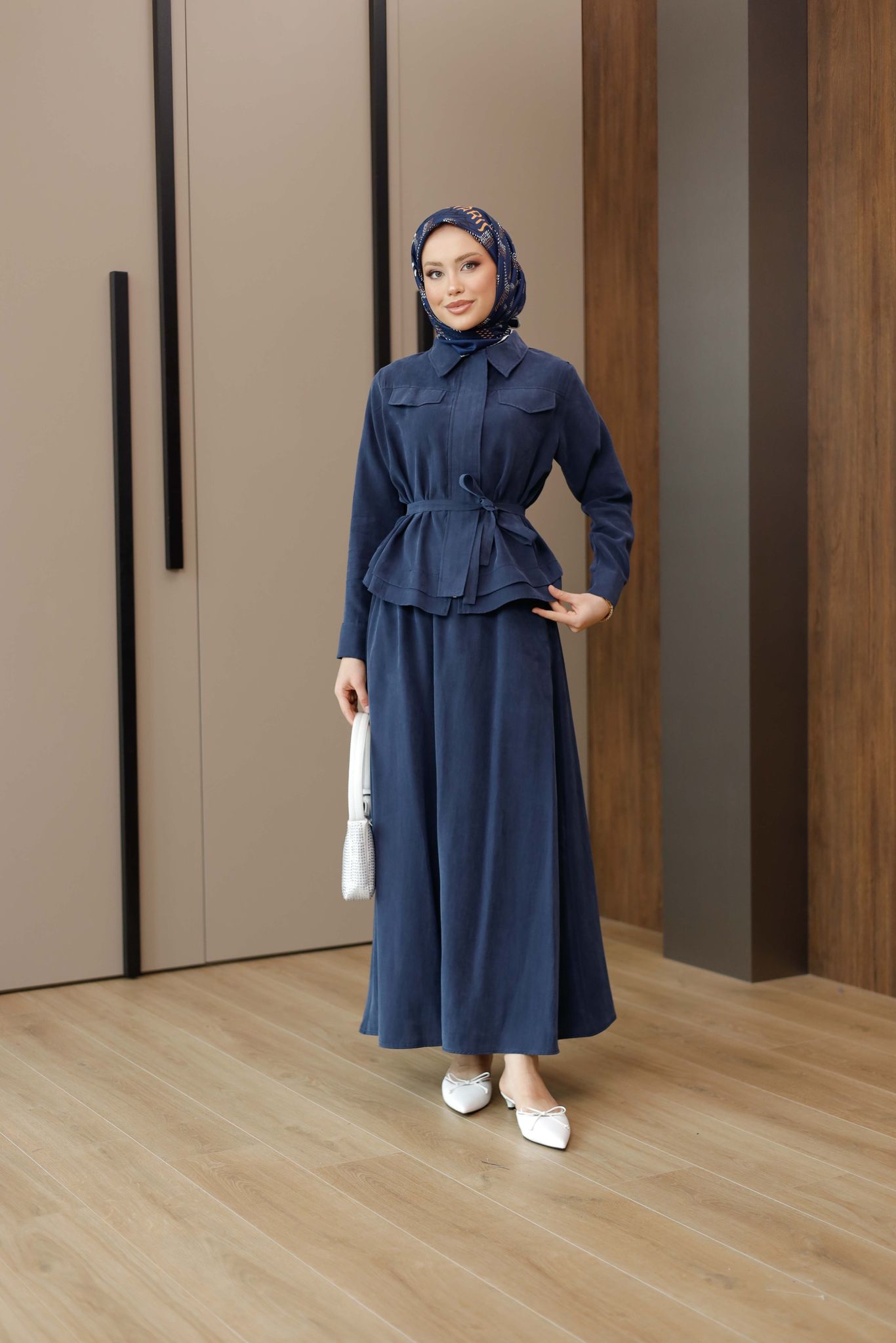 CEP KAPAKLI ETEKLİ TAKIM